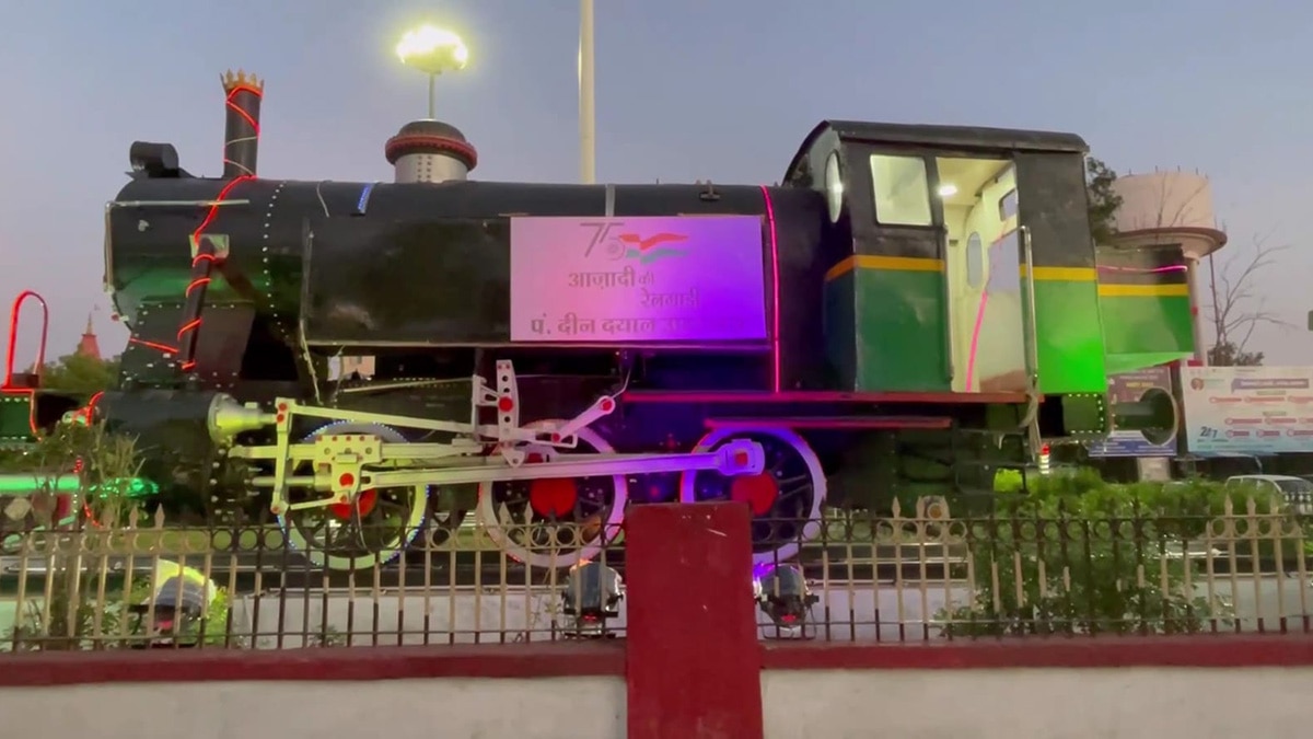 Railway Station Theme on Amrit Mahotsav