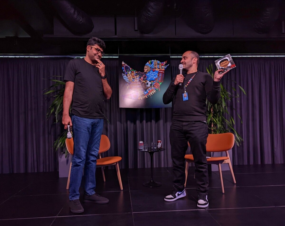 स्टैंड-अप कॉमेडी शो का आयोजन