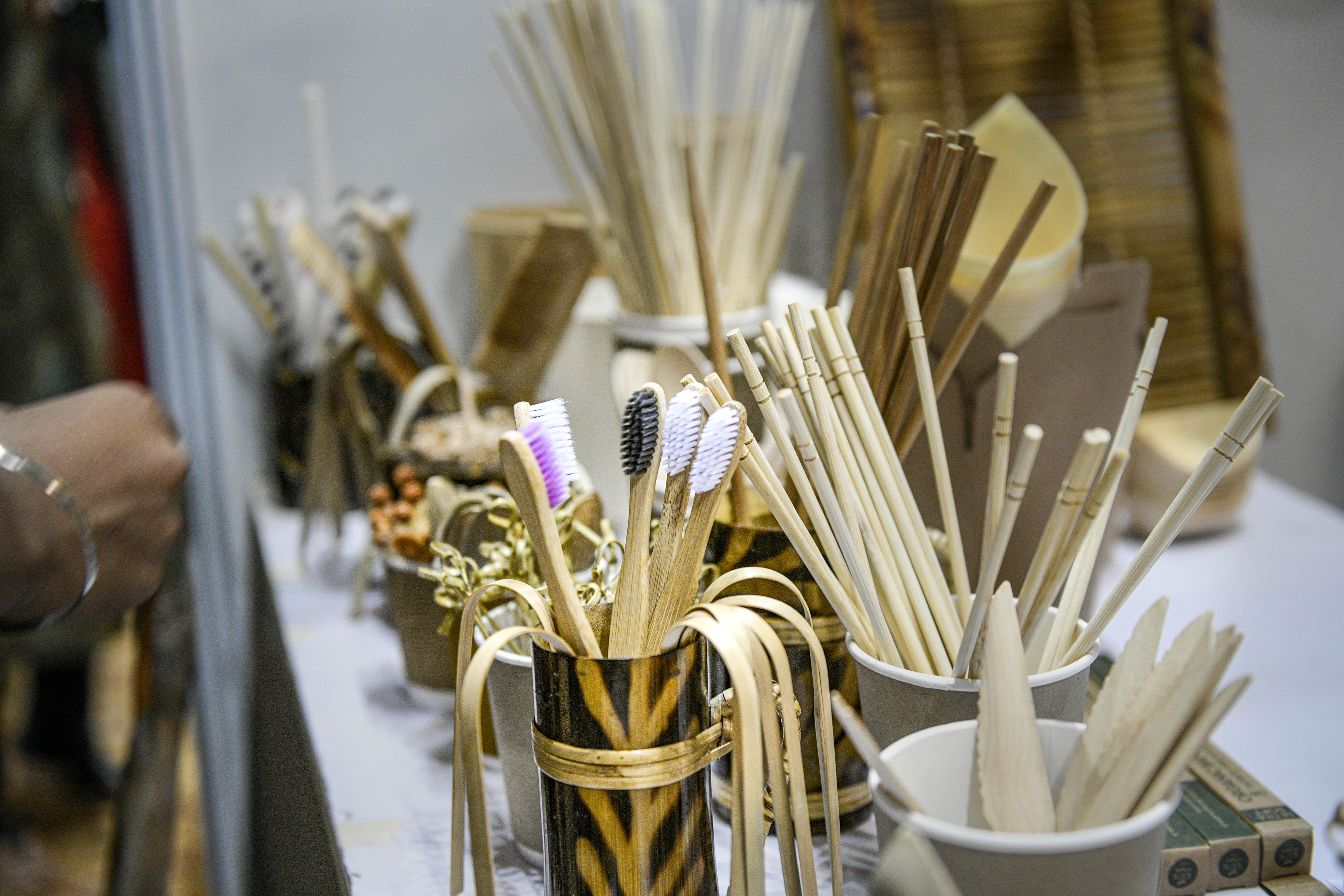 प्लास्टिक के चम्मच-कांटे-बर्थडे नाइफ