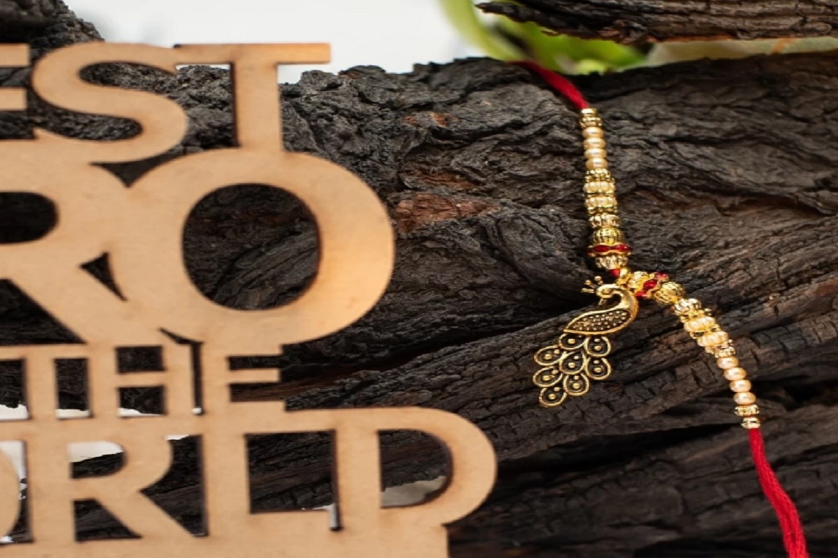 Rakhi with ShowPiece