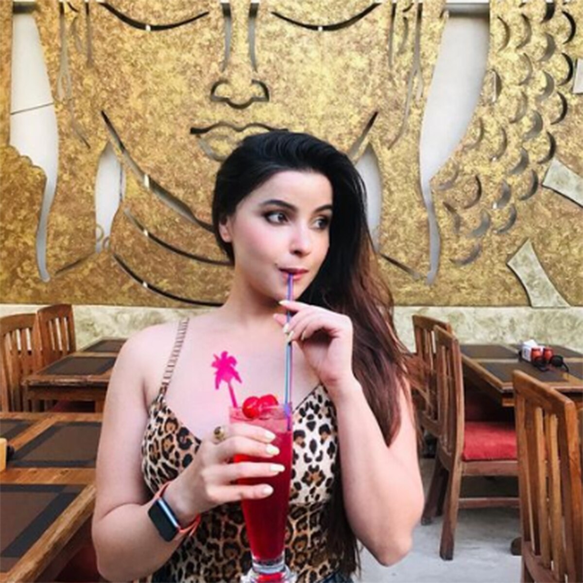 सुषमा अधिकारी