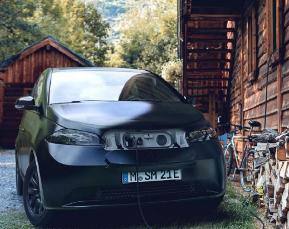 300 किलोमीटर की रेंज 