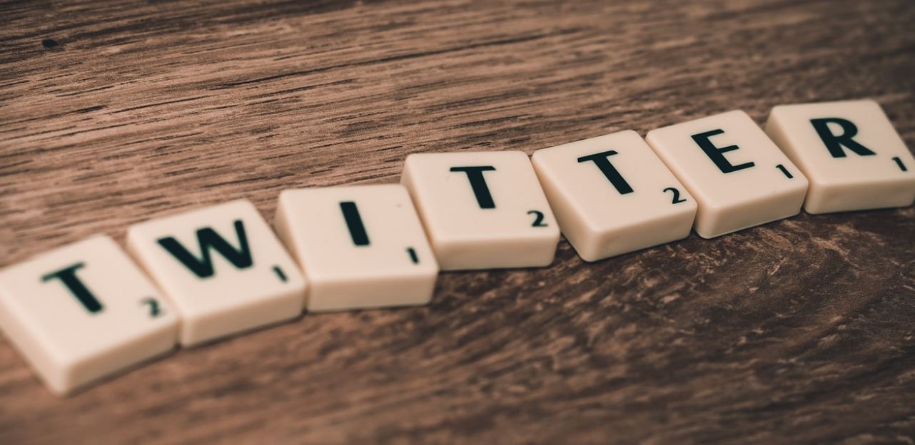 Twitter 