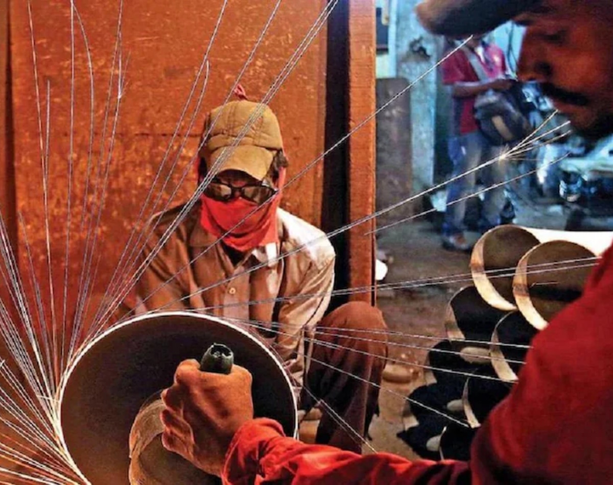 पीएमआई 8 माह के उच्च स्तर पर