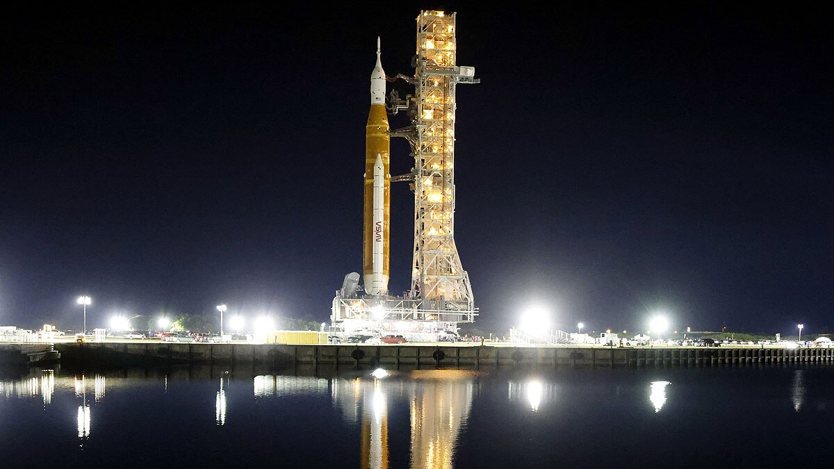 NASA Artemis 1 Megarocket