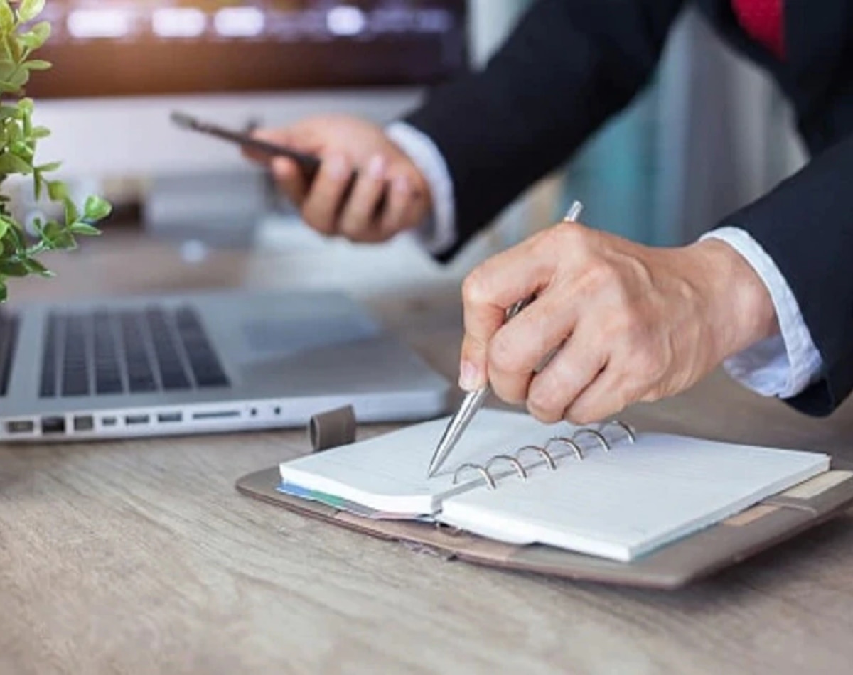 ब्याज दरों के हिसाब से करें चुनाव 