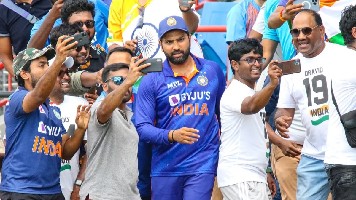 Captain Rohit Sharma 