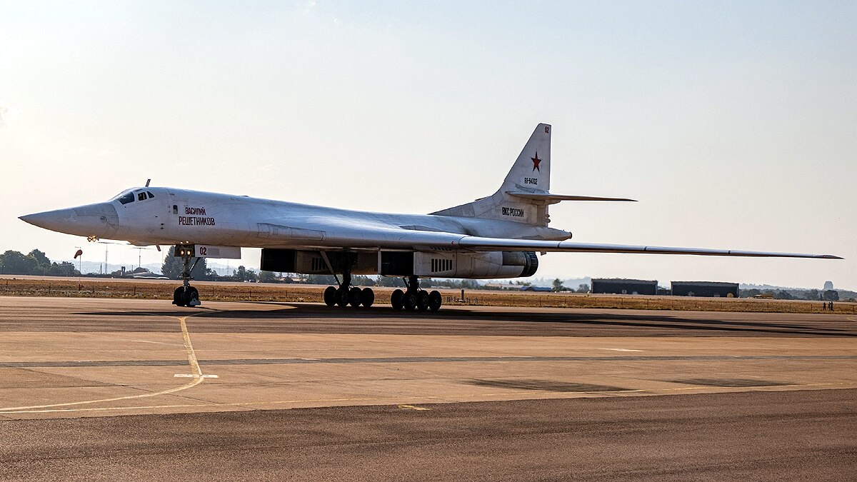 Tu 160 Black jack Bomber