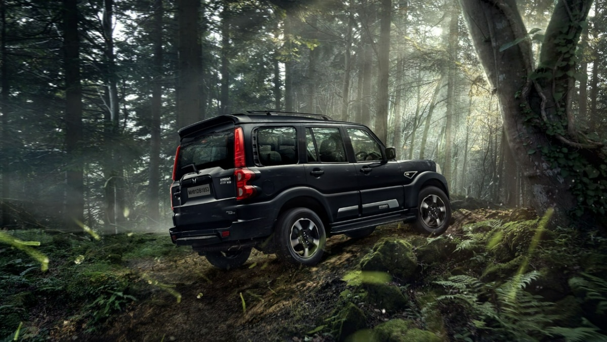 सेप्टी फीचर्स और इंजन