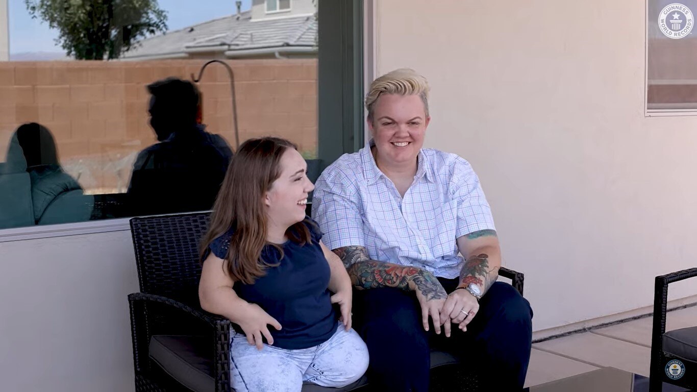 Women couple with biggest height difference 