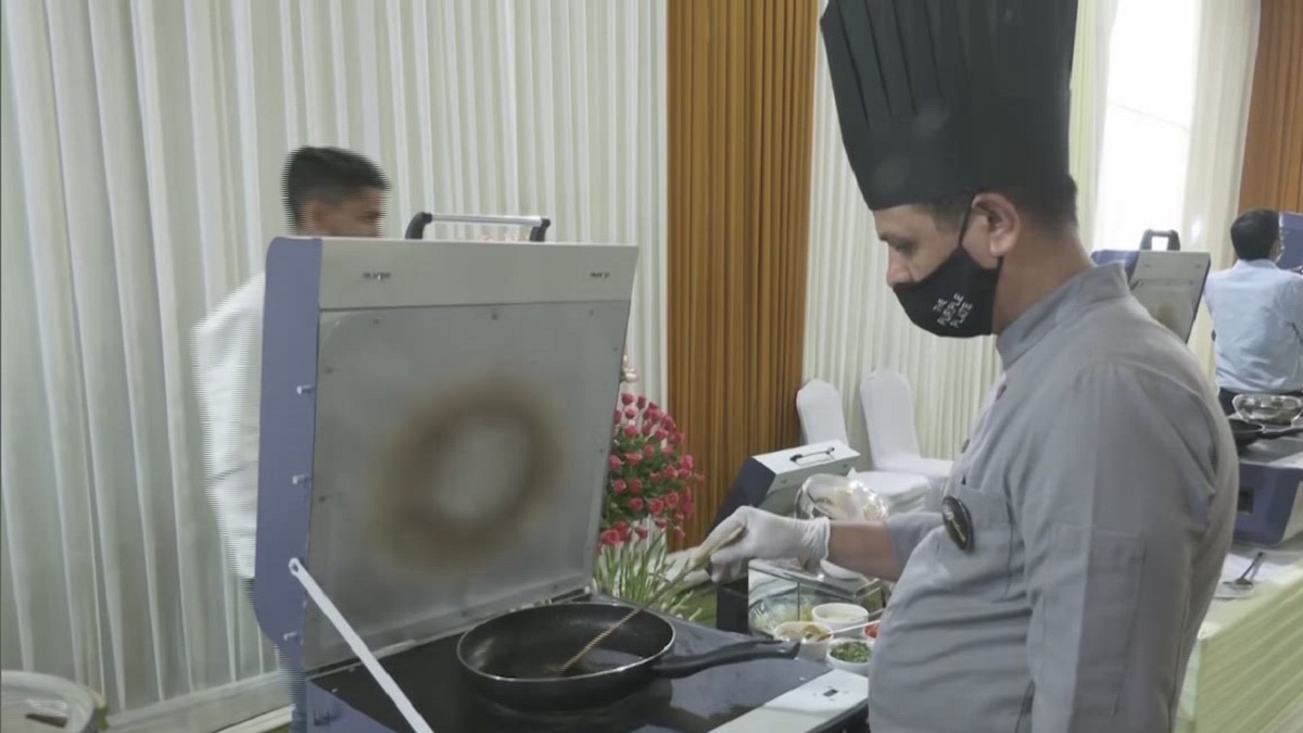 कंपनी ने रखा सूर्य नूतन नाम