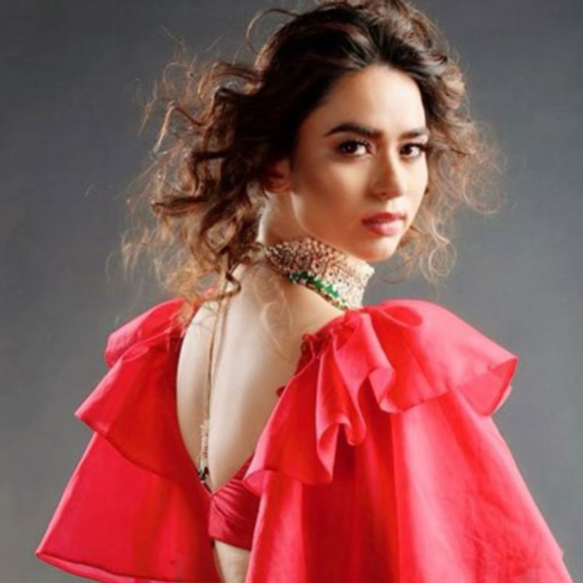 सौंदर्या शर्मा