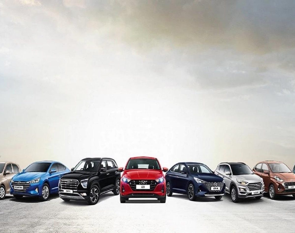 सेफ्टी कारों को तरजीह दे रहे लोग