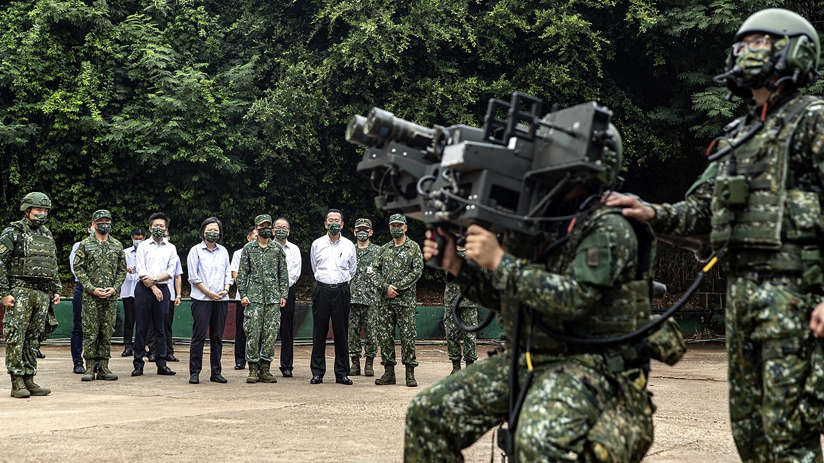 Taiwan Star Wars Gun