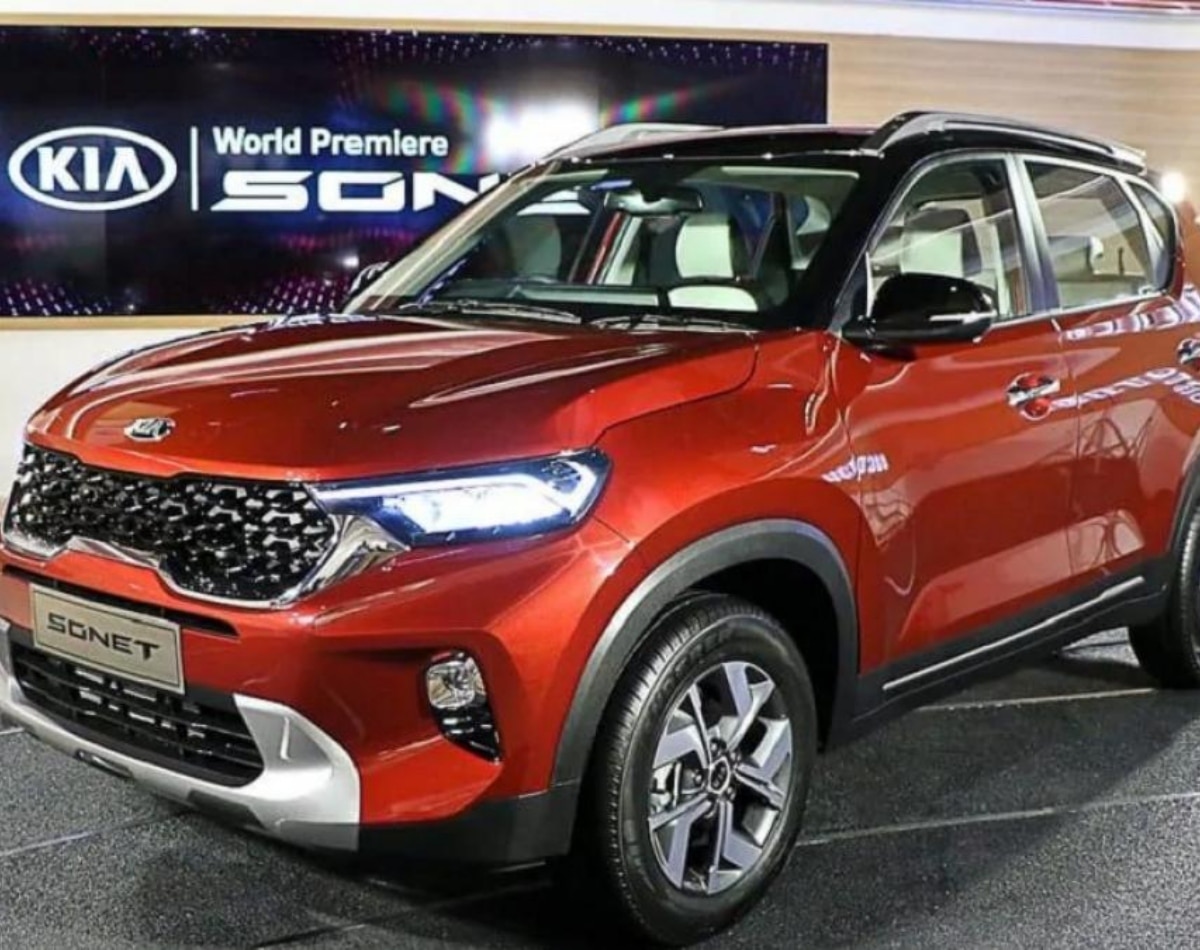 Kia Sonet (एक्सशोरूम कीमत- 7.15 लाख रुपये) 