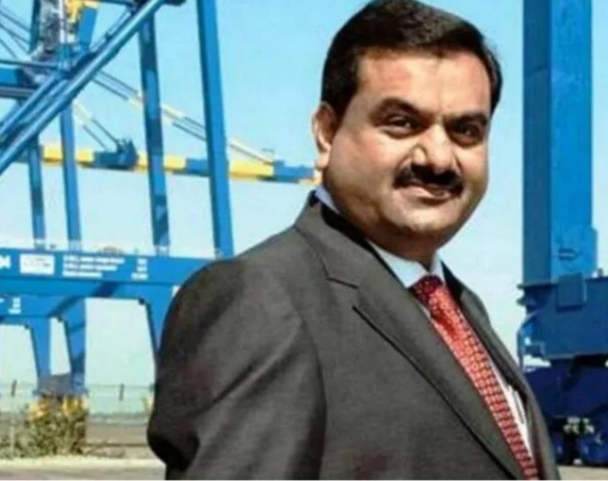 नेटवर्थ में कमी के चलते पिछड़े