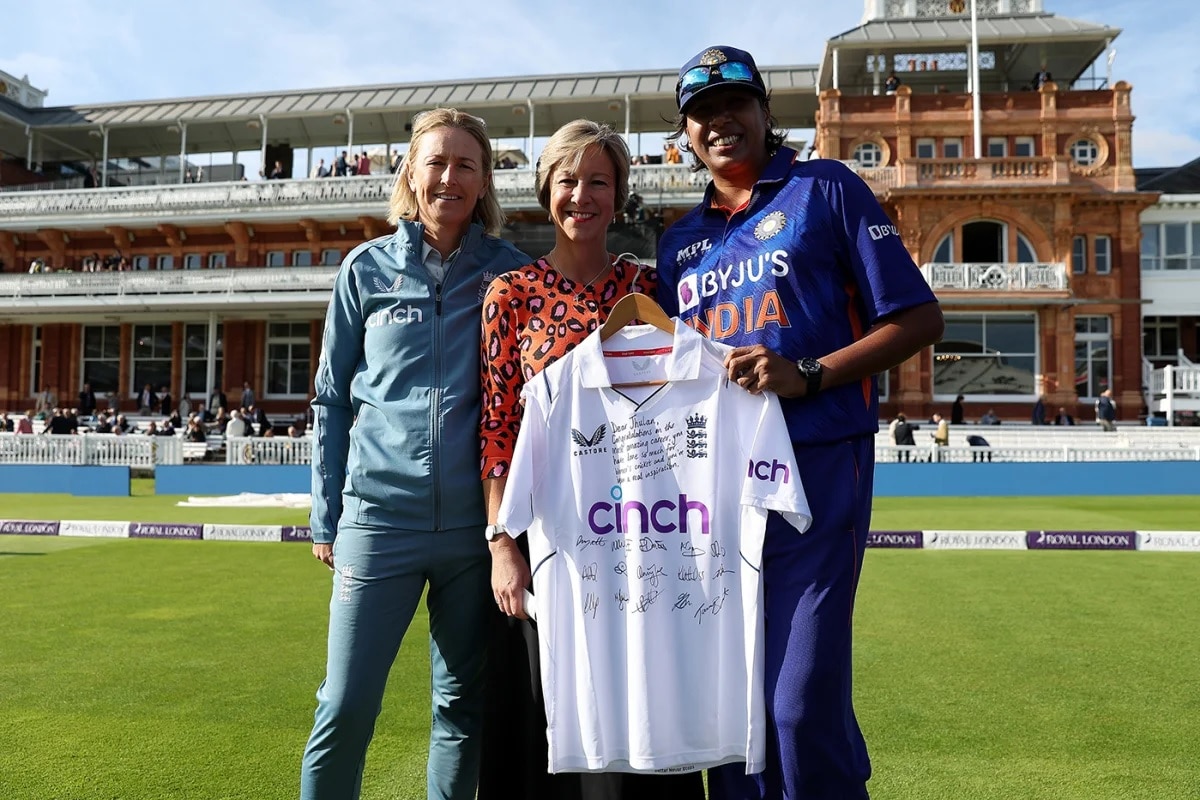 झूलन गोस्वामी