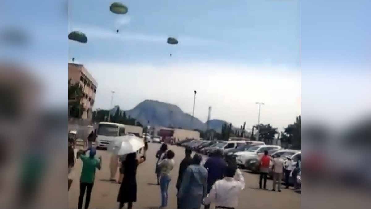 Nigerian Paratroopers Landing
