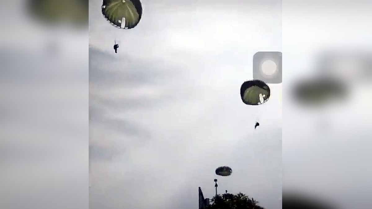 Nigerian Paratroopers Landing