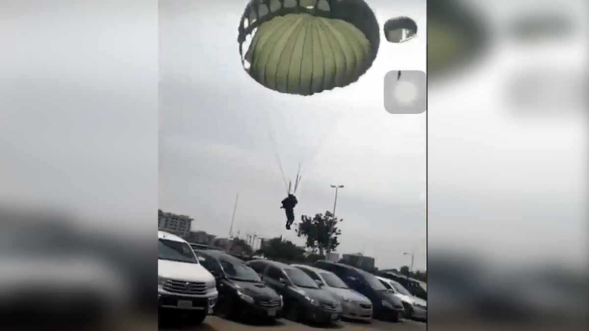 Nigerian Paratroopers Landing