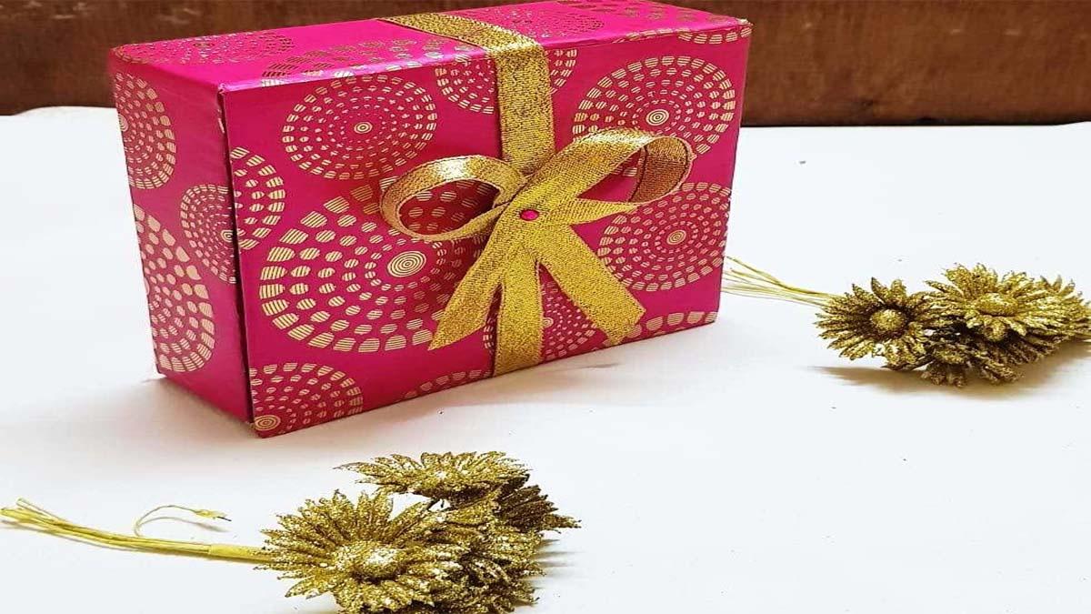 Diwali Gift Offer: दिवाली पर गिफ्ट करें ये काम की चीजें, अपनों के चेहरे पर आ जाएगी मुस्कान