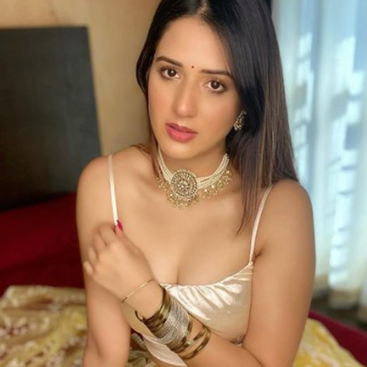 ईशा रिखी