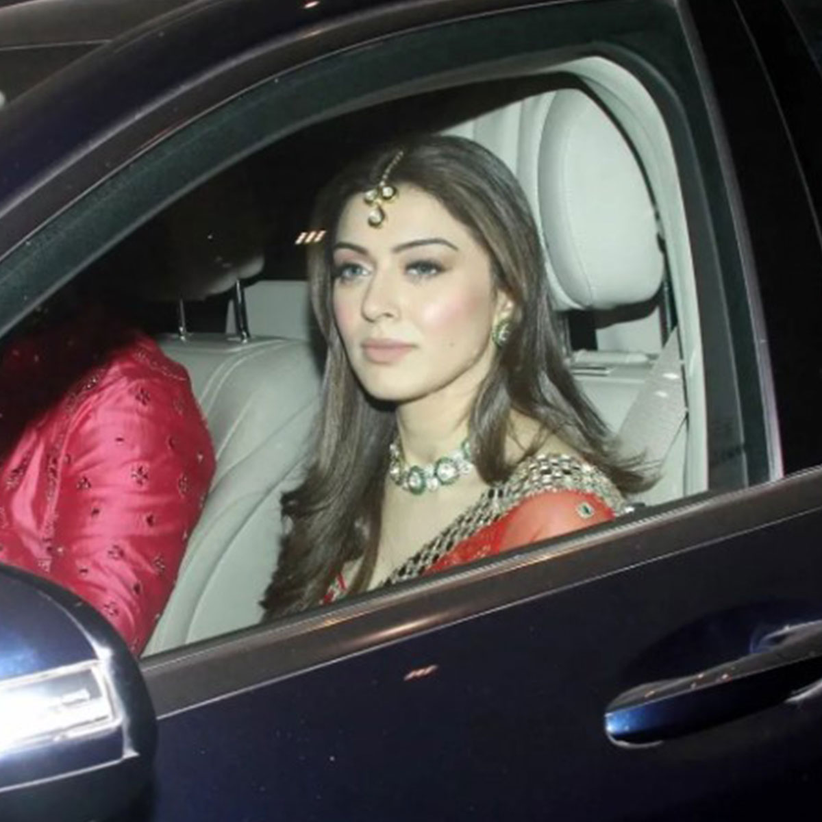 हंसिका मोटवानी