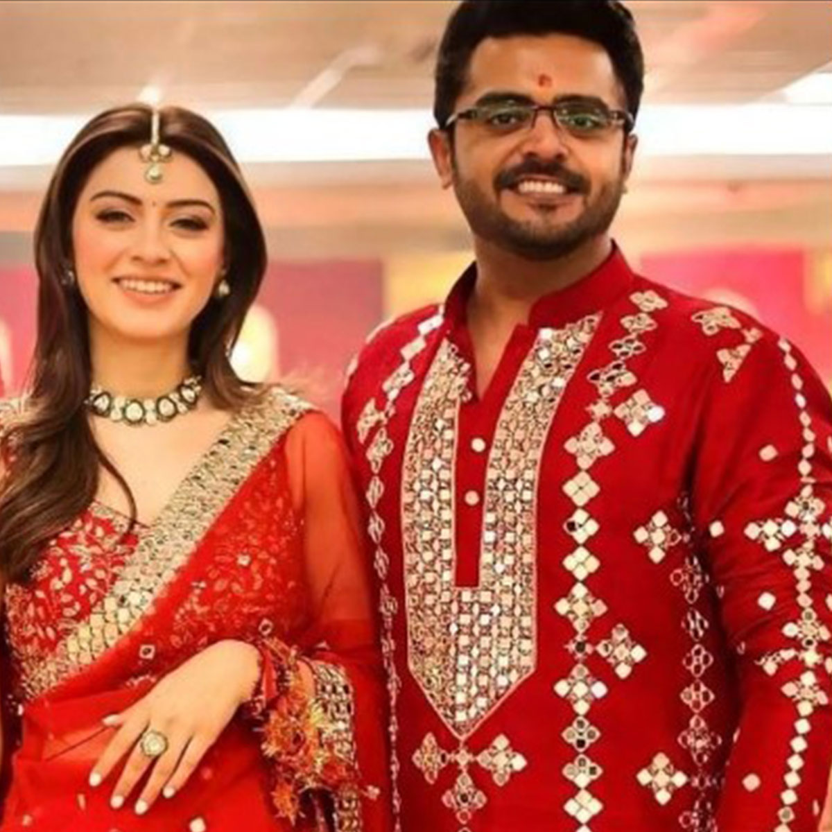 हंसिका मोटवानी