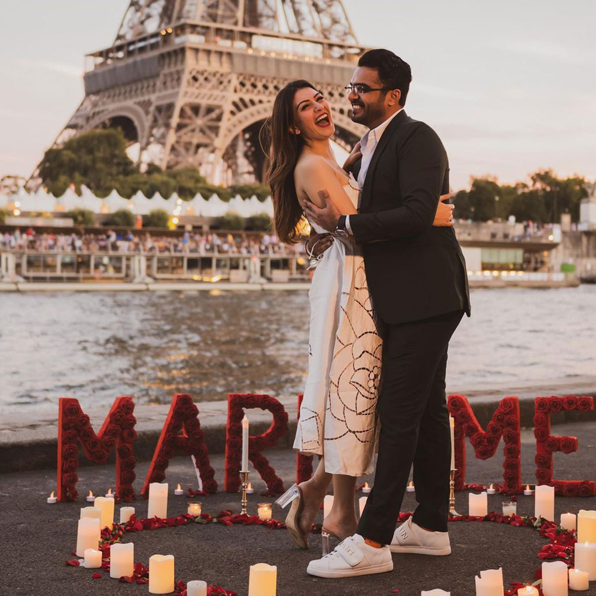 हंसिका मोटवानी