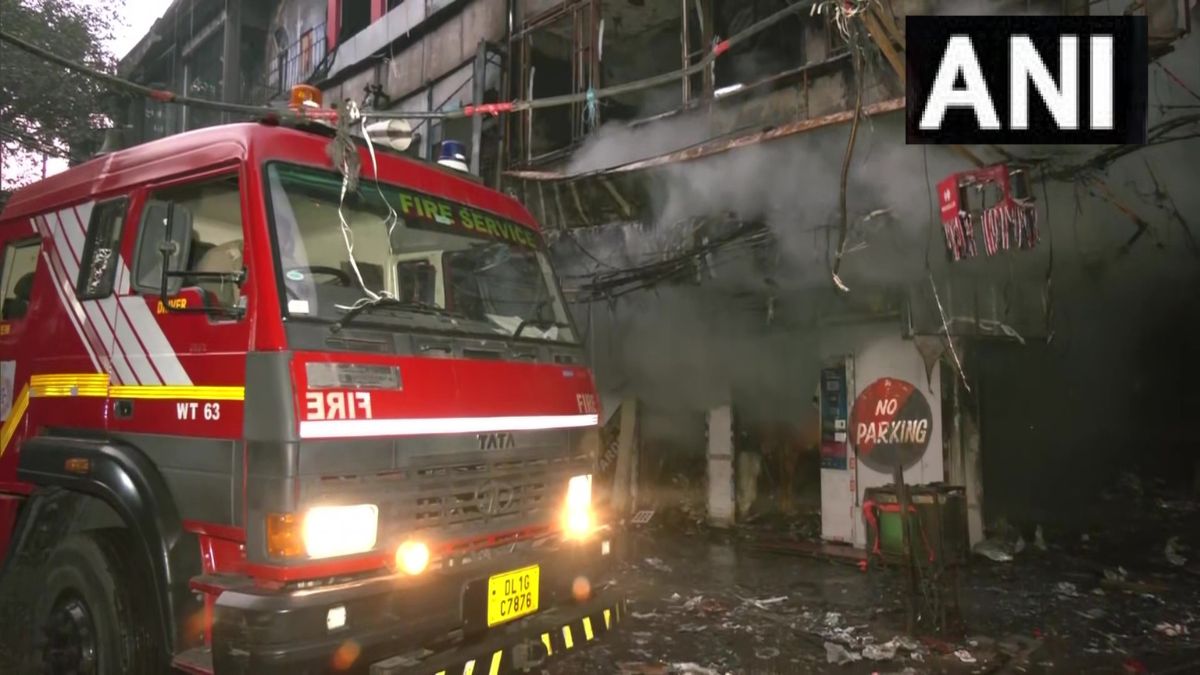 आग लगने का कारण अभी पता नहीं