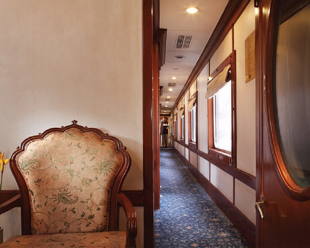 गोल्डेन चैरिएट का मतलब (Photo-goldenchariot.org)