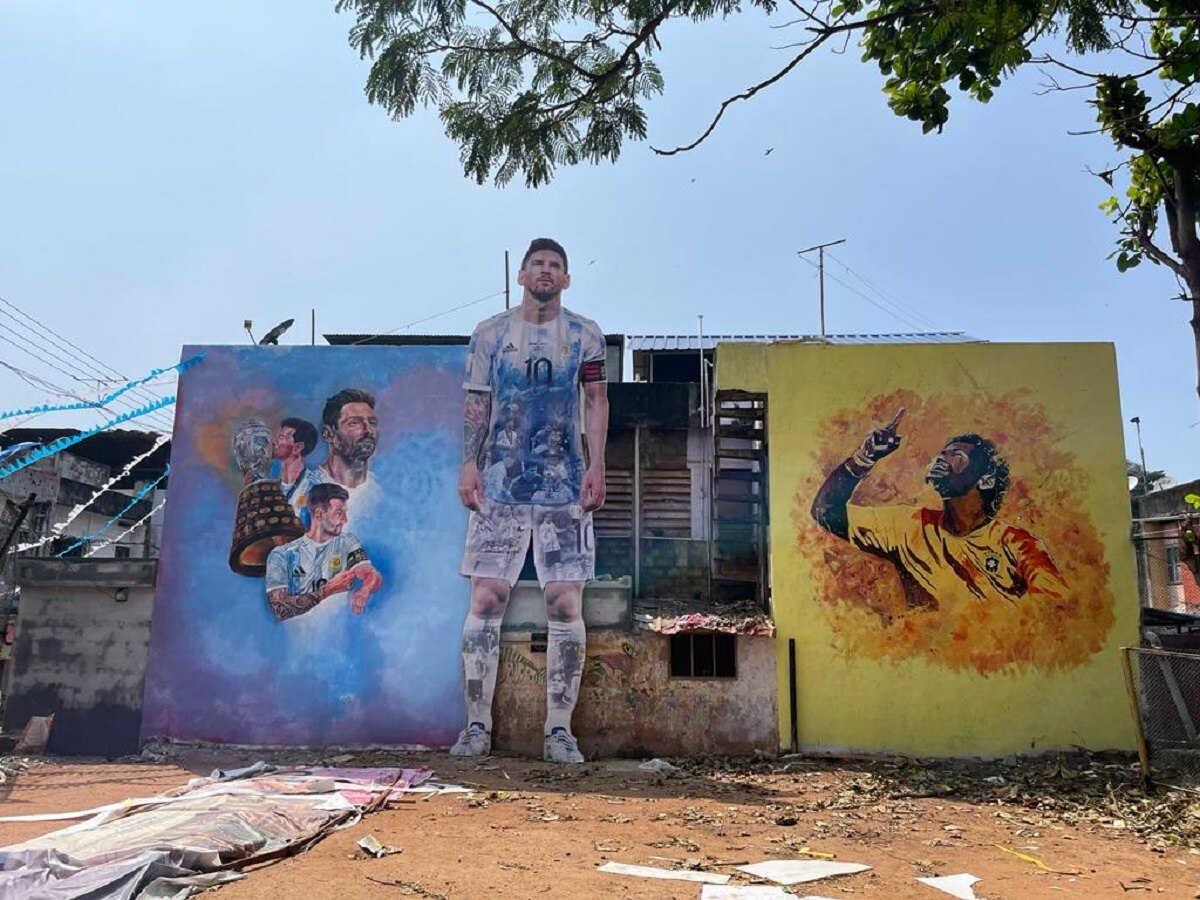 कॉलोनी में पेंंटिंग