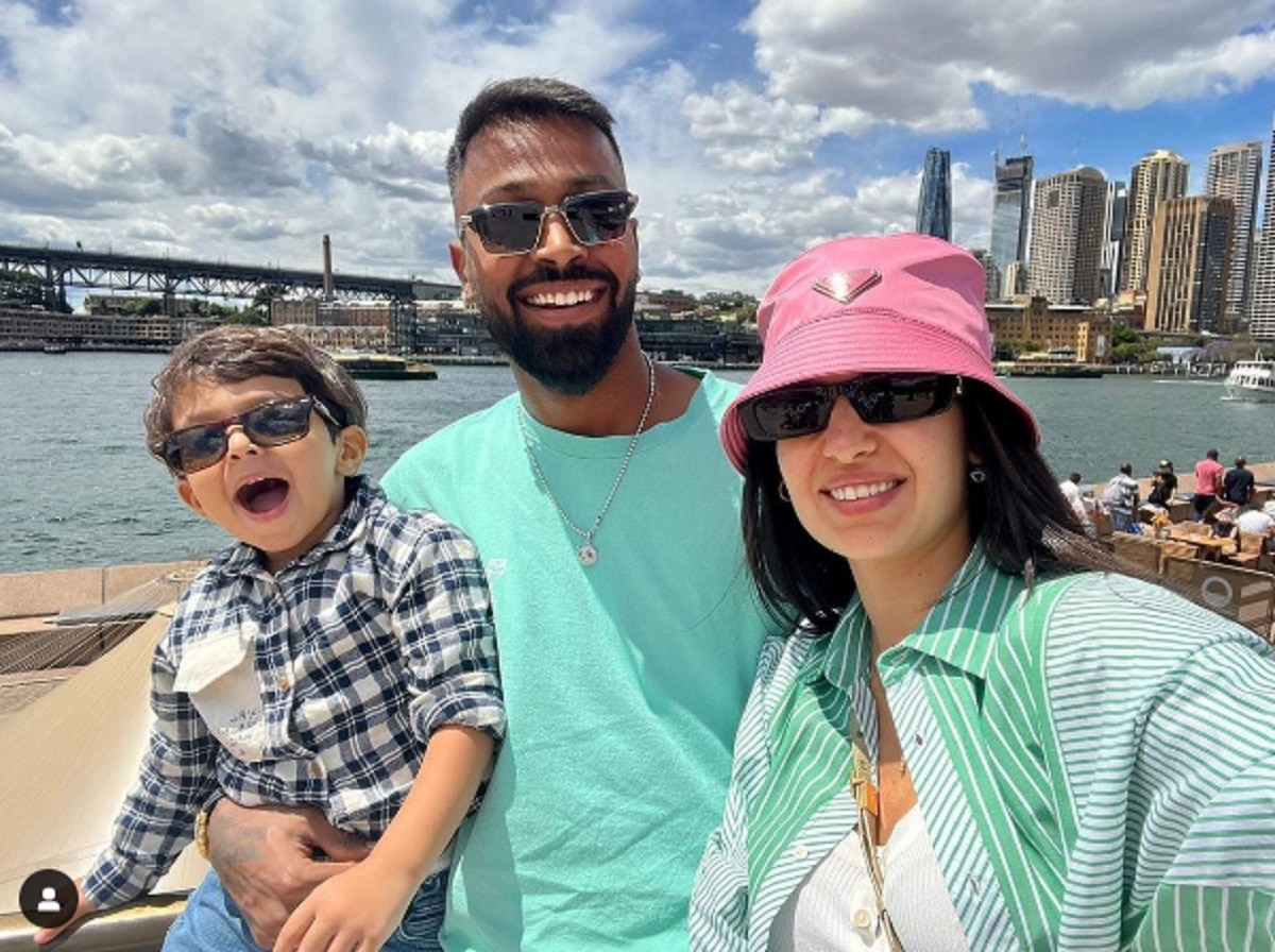 पंड्या परिवार