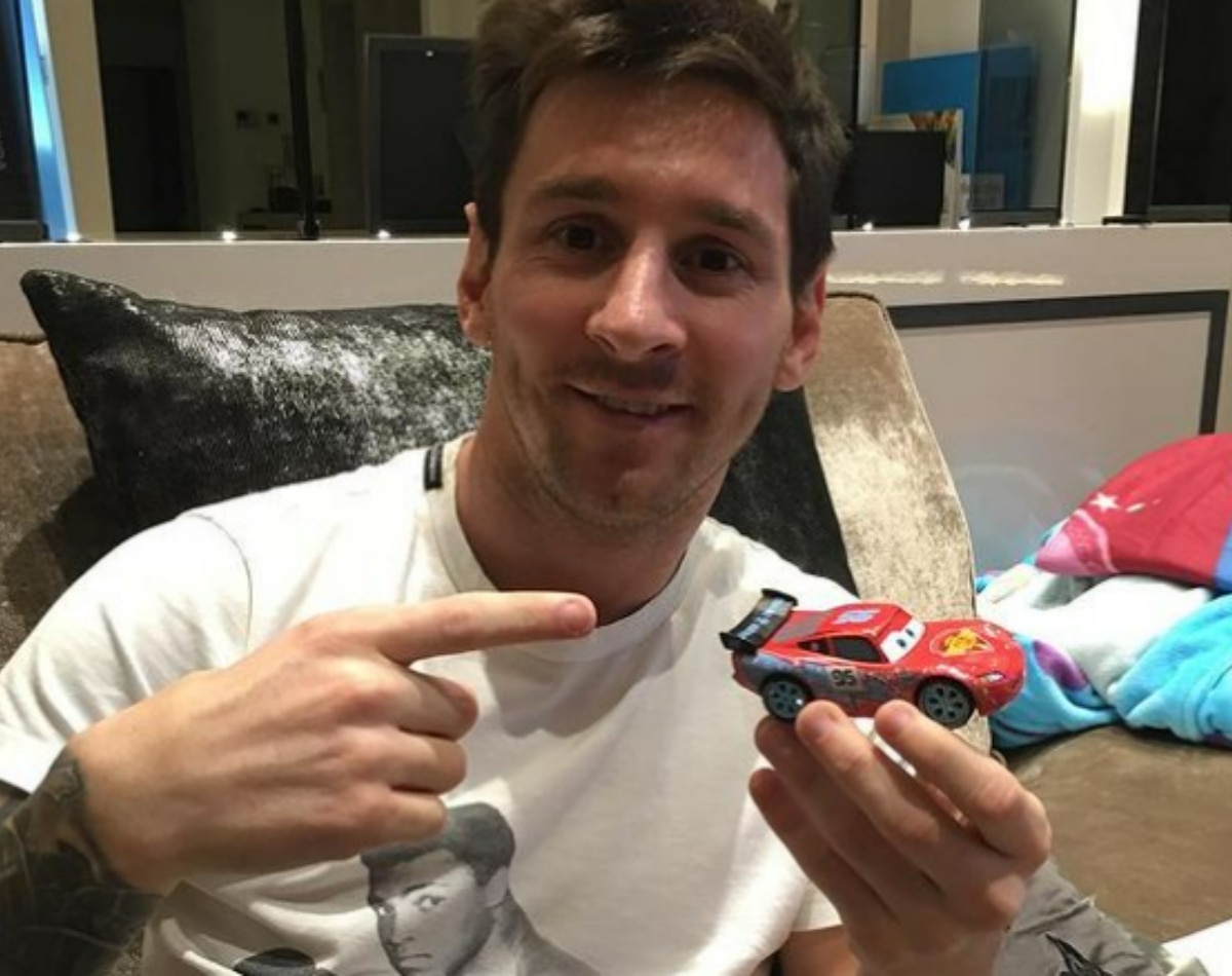 लग्जरी कारों का शानदार कलेक्शन