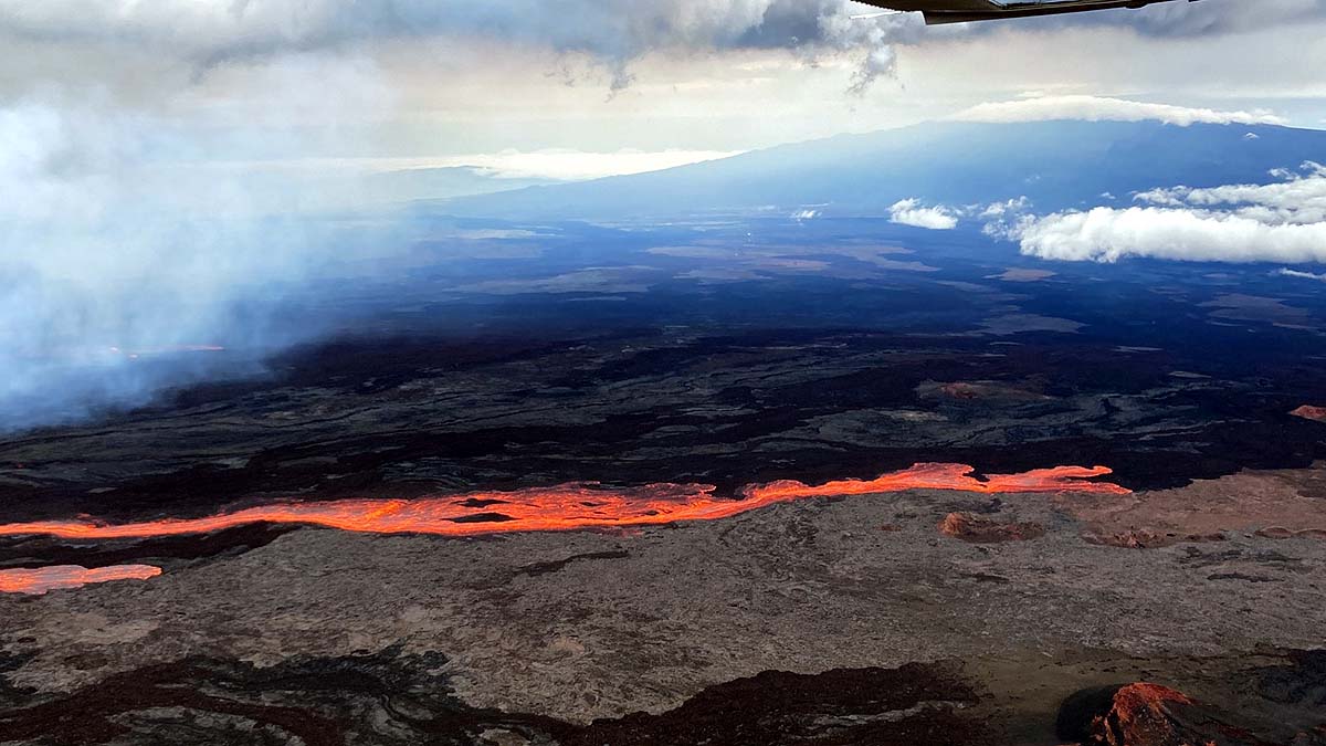 Mauna Loa Volcano Erupts