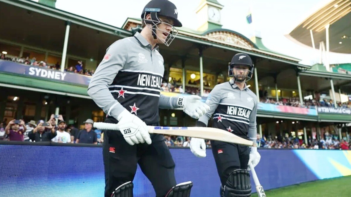 न्यूजीलैंड बनाम इंग्लैंड