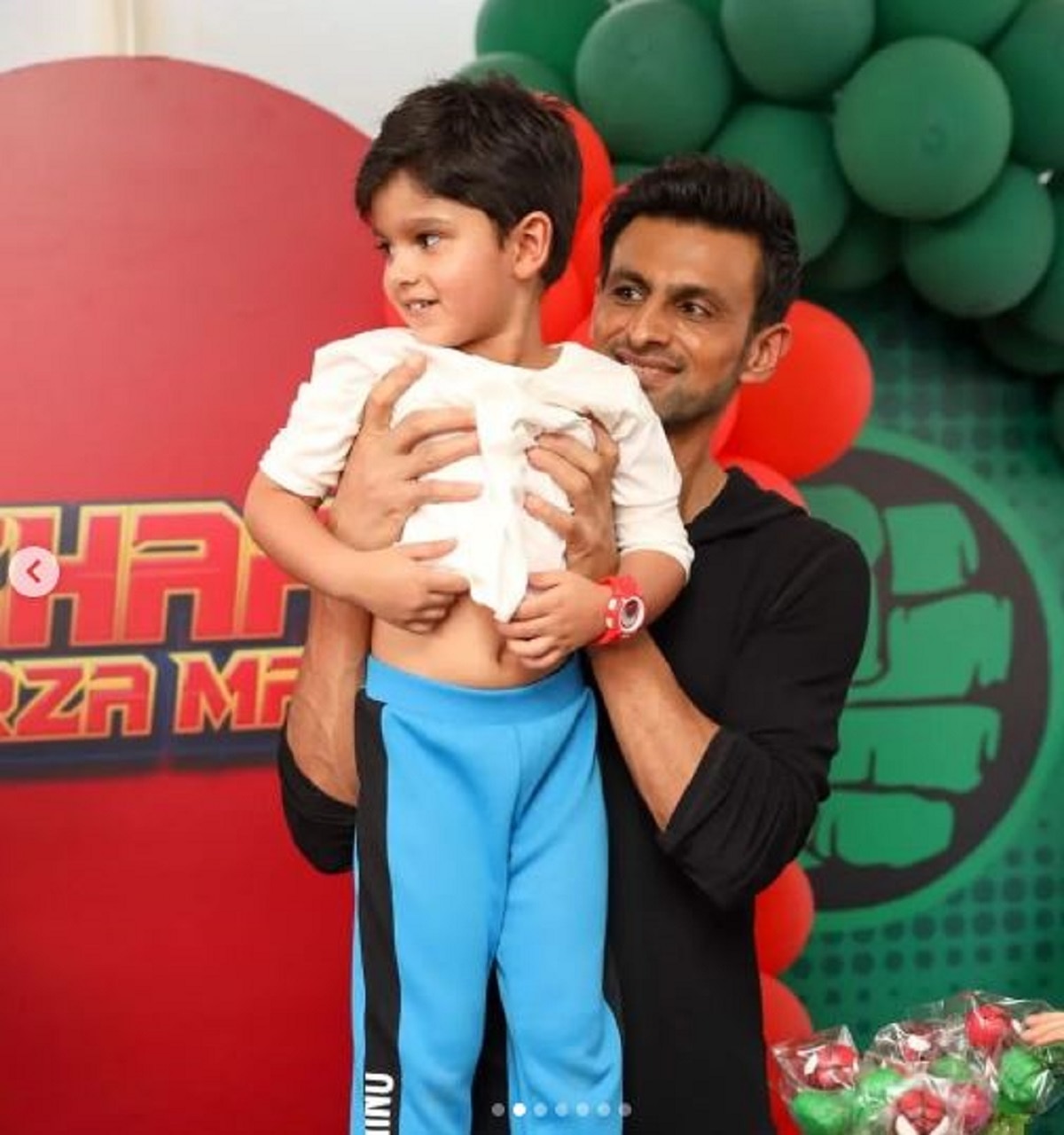 शोएब मलिक और इजहान मिर्जा