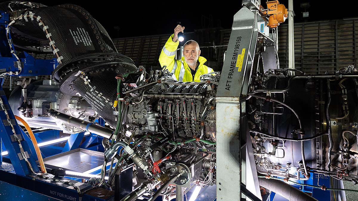 World's First Hydrogen Fueled Aircraft Engine