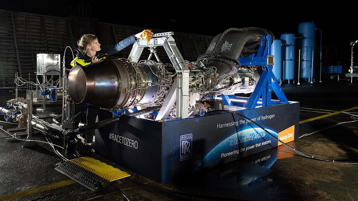 World's First Hydrogen Fueled Aircraft Engine