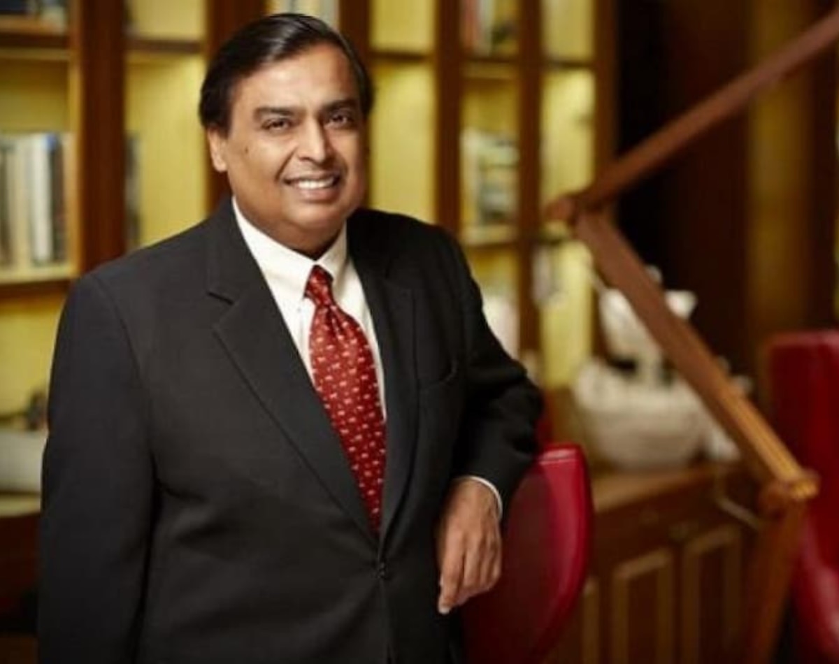 मुकेश अंबानी 8वें पायदान पर काबिज