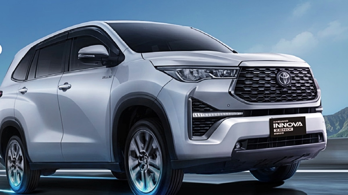  Toyota Innova Hycross Hybrid