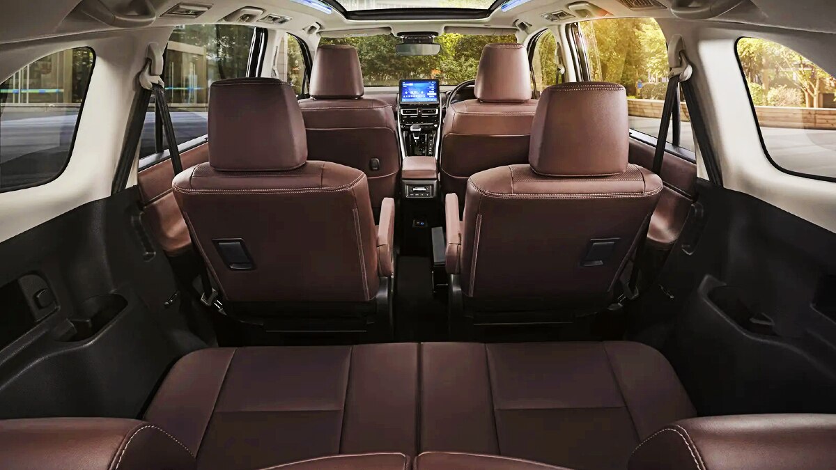 Toyota Innova Hycross