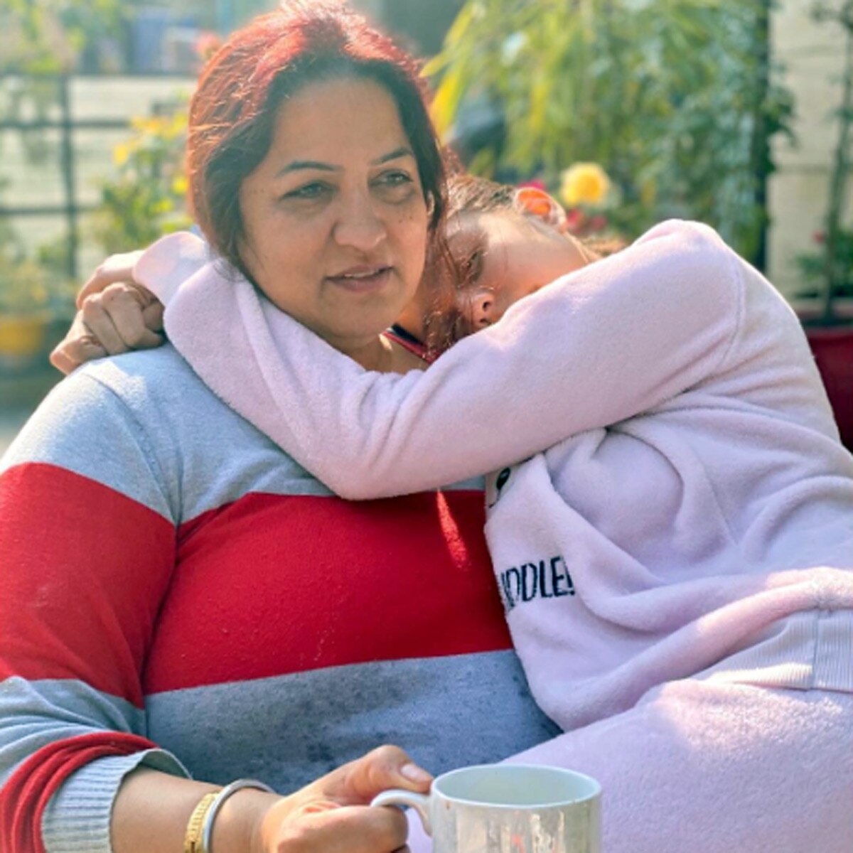 मां के साथ तुनिशा शर्मा 