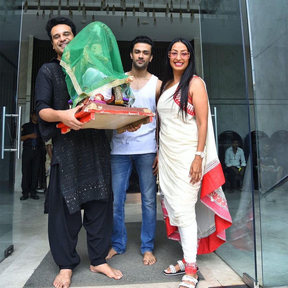 कश्मीरा शाह 