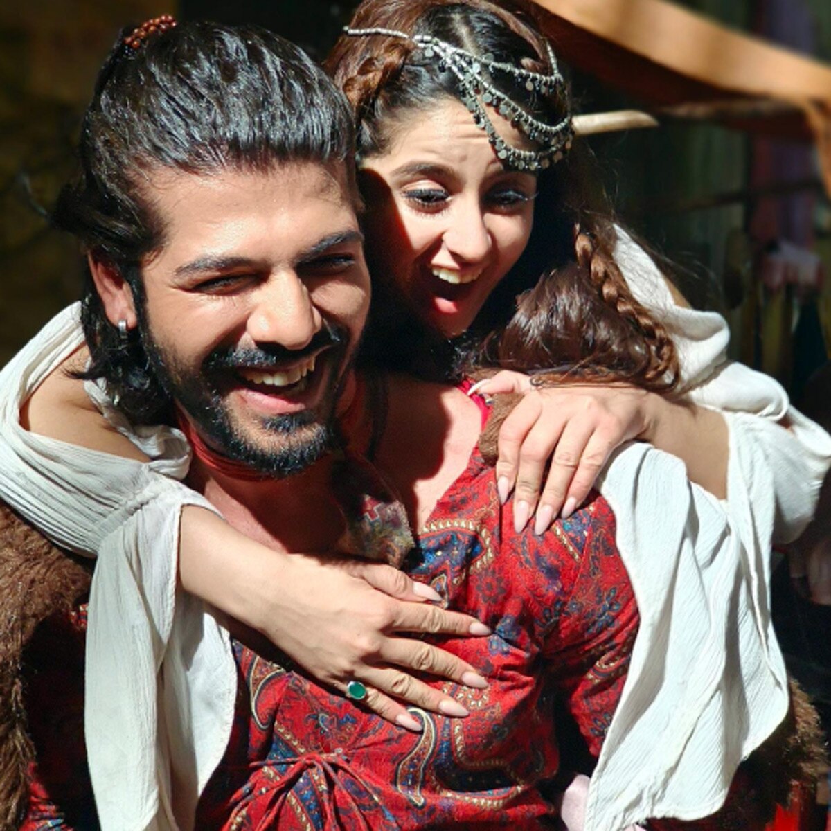 तुनिशा शर्मा, शीजान खान 