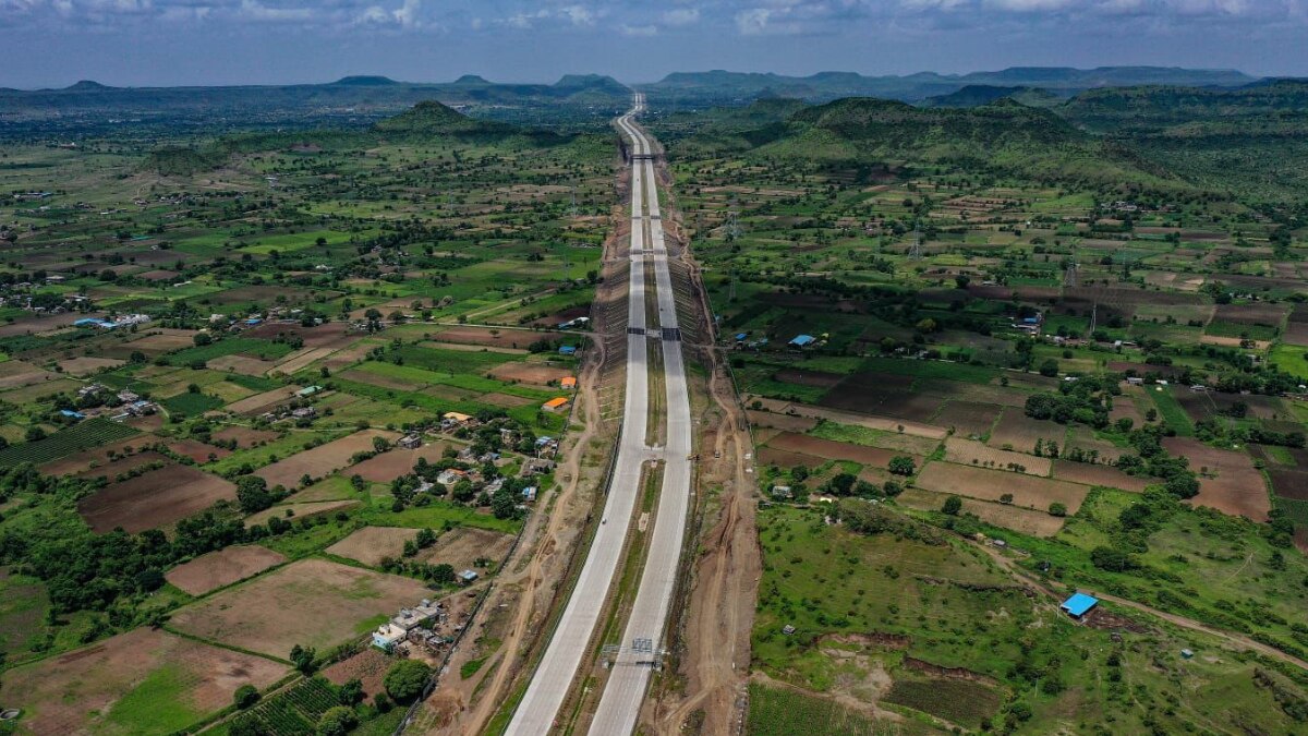 भारत का सबसे लंबे एक्सप्रेसवे में एक है समृद्धि महामार्ग