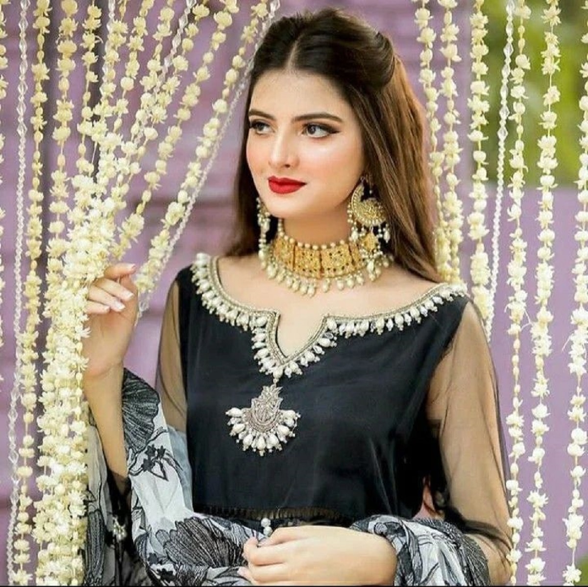 मुज्ना मलिक