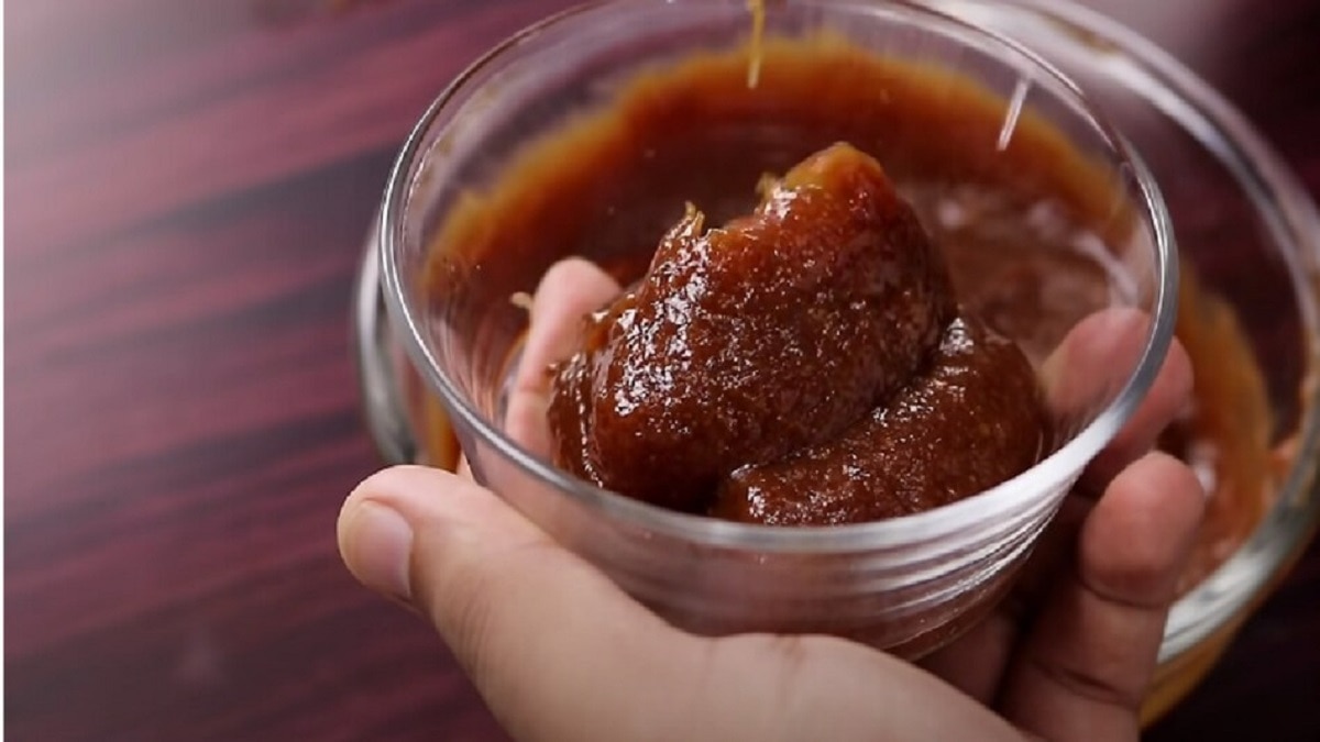 Imli Khajoor Chutney