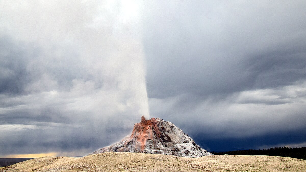 Yellowstone Supervolcano