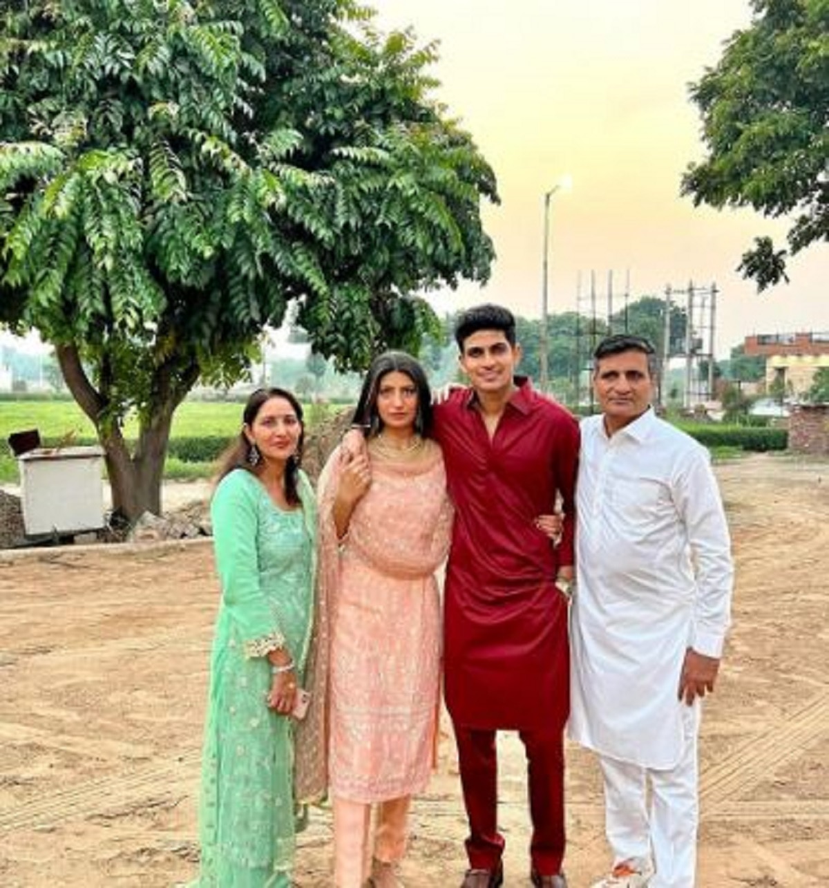 शहनील गिल